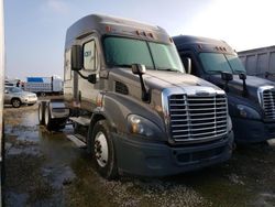 Vehiculos salvage en venta de Copart Cicero, IN: 2017 Freightliner Cascadia 113