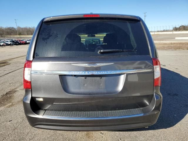 2016 Chrysler Town & Country Touring