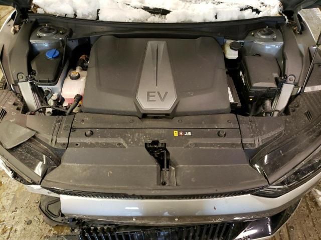 2022 KIA EV6 Light