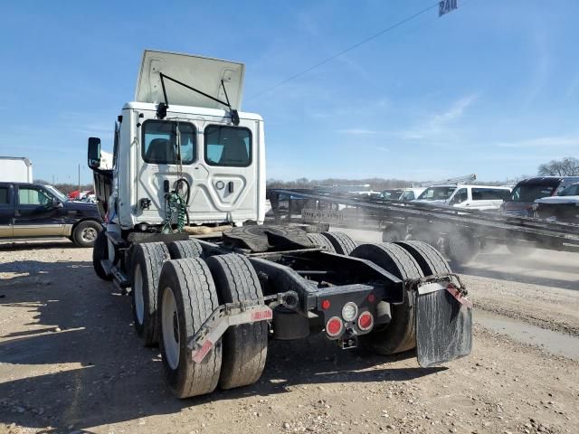 2022 Freightliner Cascadia 126