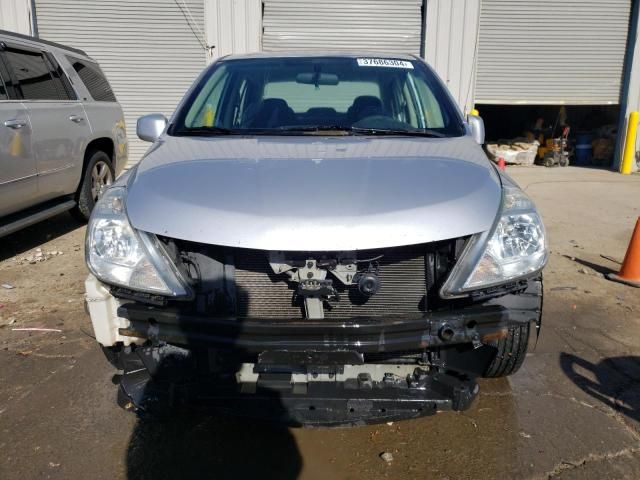 2010 Nissan Versa S