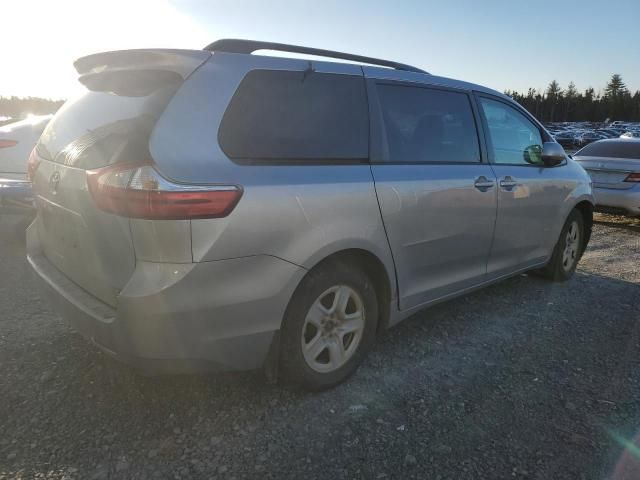 2017 Toyota Sienna LE