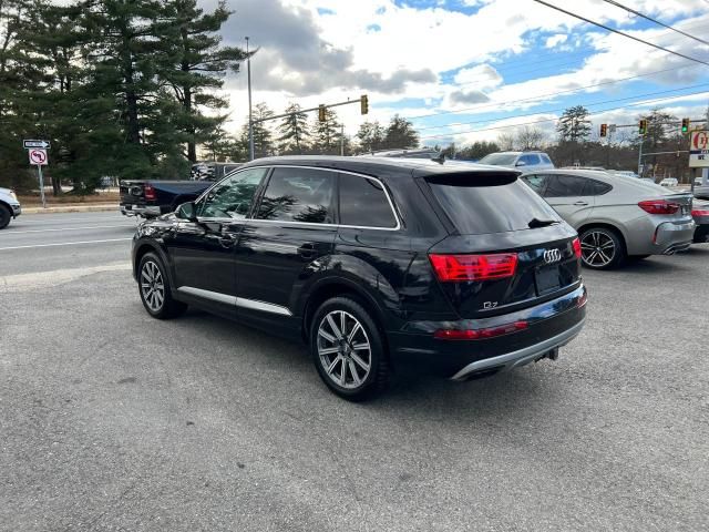 2017 Audi Q7 Premium Plus