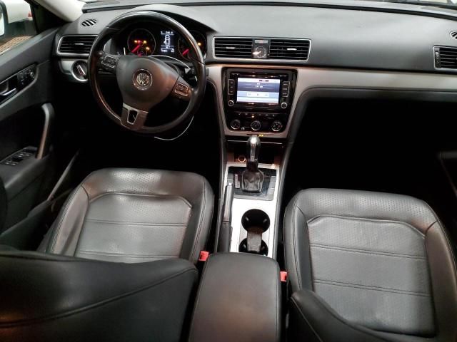 2013 Volkswagen Passat SE