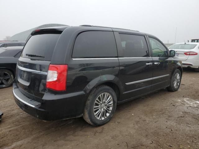 2014 Chrysler Town & Country Touring L