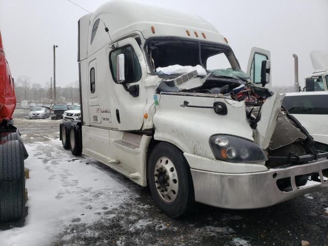 2016 Freightliner Cascadia 125