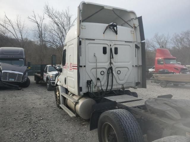 2017 Freightliner Cascadia 113