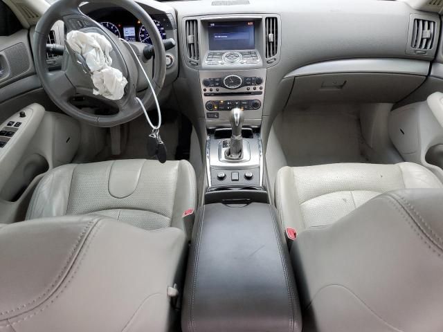 2015 Infiniti Q40