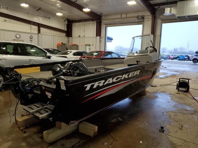 2019 Tracker Boat