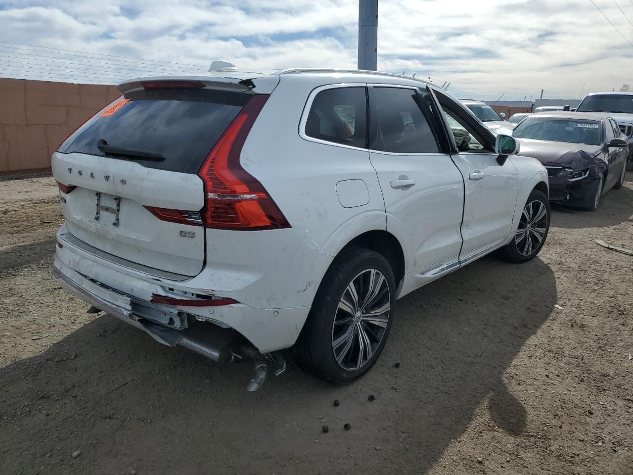 2022 Volvo Xc60 B5 Inscription