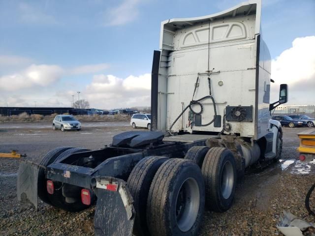 2017 Peterbilt 579