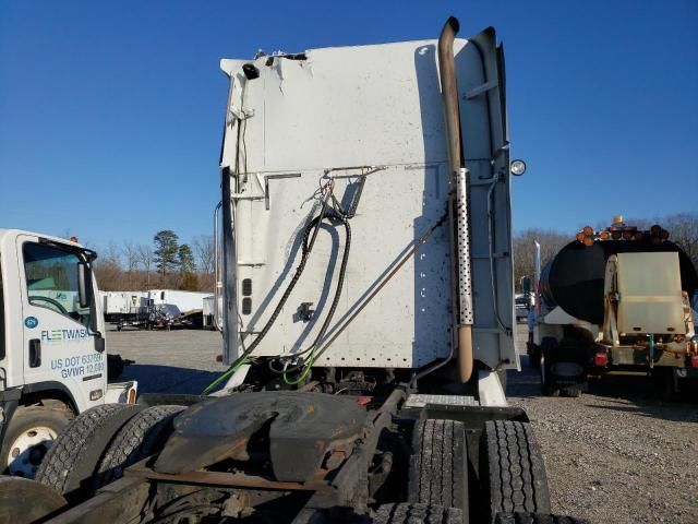 2008 Freightliner Conventional Columbia