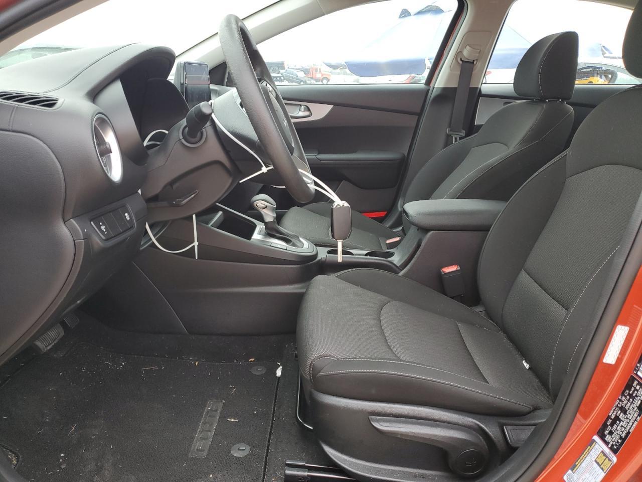 2023 KIA Forte lx