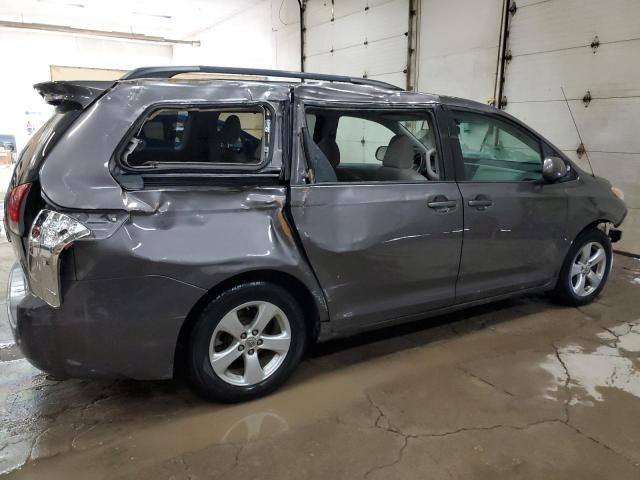 2012 Toyota Sienna LE