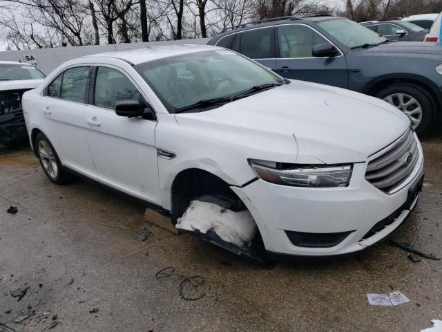 2018 Ford Taurus SE