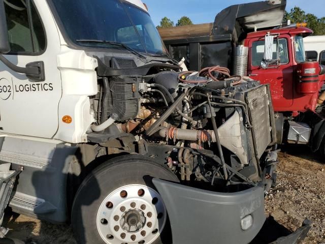 2015 Freightliner Cascadia 125