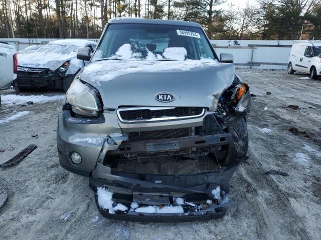 2010 KIA Soul +