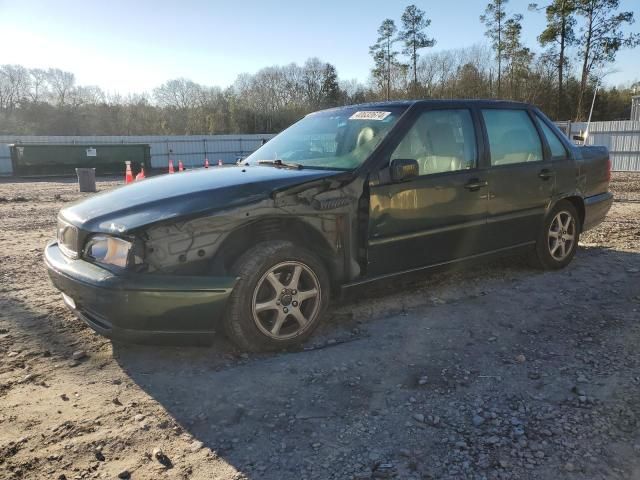 1999 Volvo S70