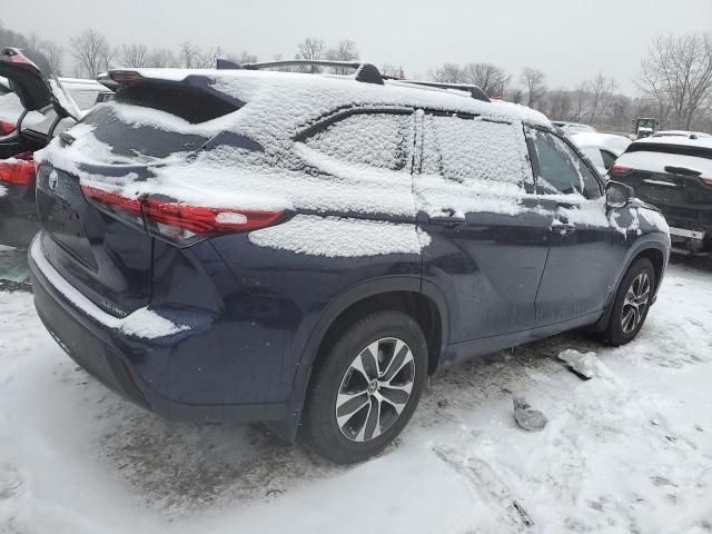 2022 Toyota Highlander XLE