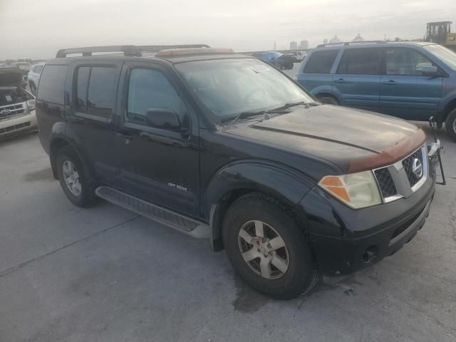 2005 Nissan Pathfinder LE