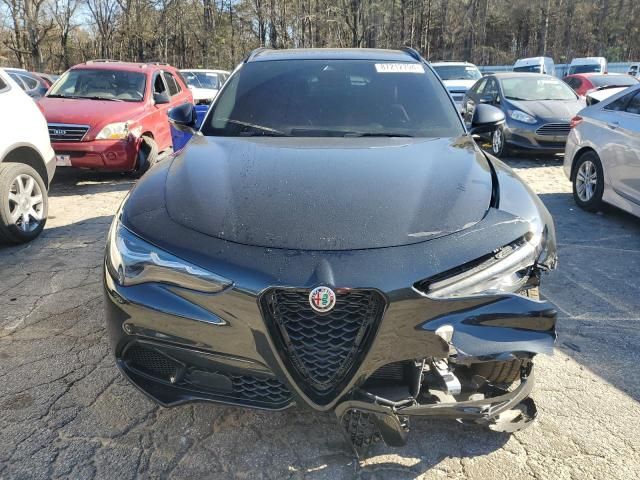 2024 Alfa Romeo Stelvio TI