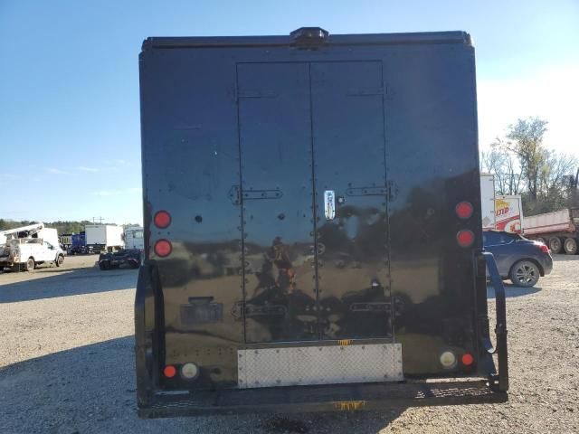 2009 Freightliner Chassis M Line WALK-IN Van