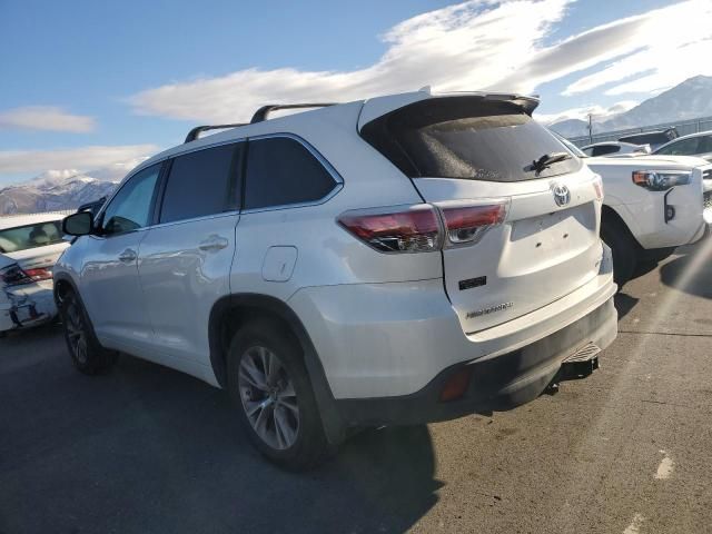 2016 Toyota Highlander LE