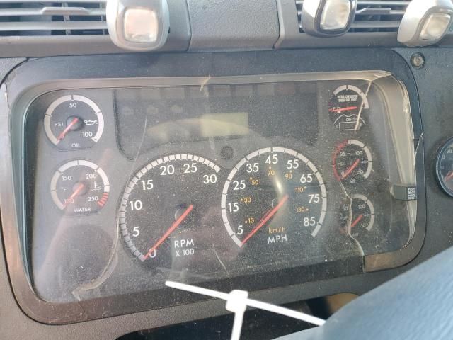 2013 Freightliner Cascadia 125