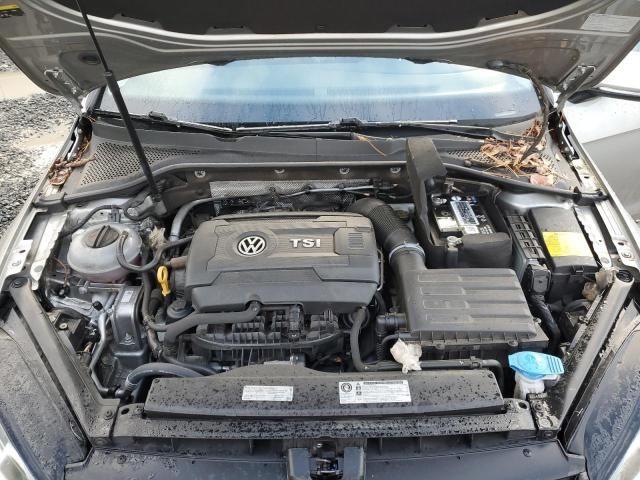 2017 Volkswagen Golf Sportwagen S