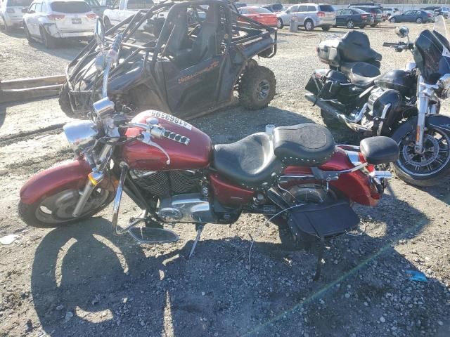 2004 Honda VT1100 C2