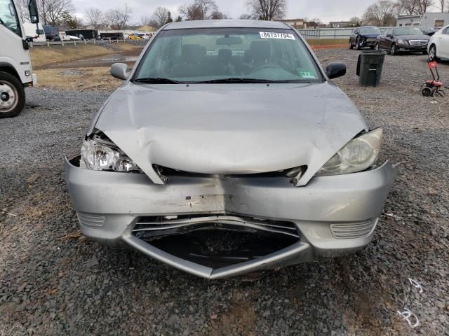 2005 Toyota Camry LE