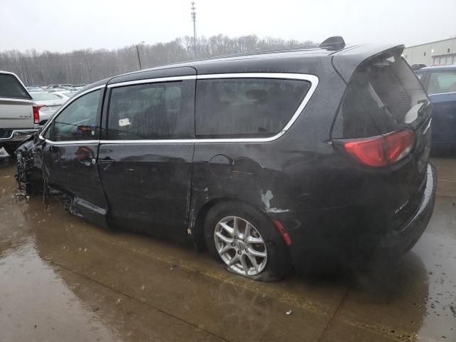 2024 Chrysler Voyager LX