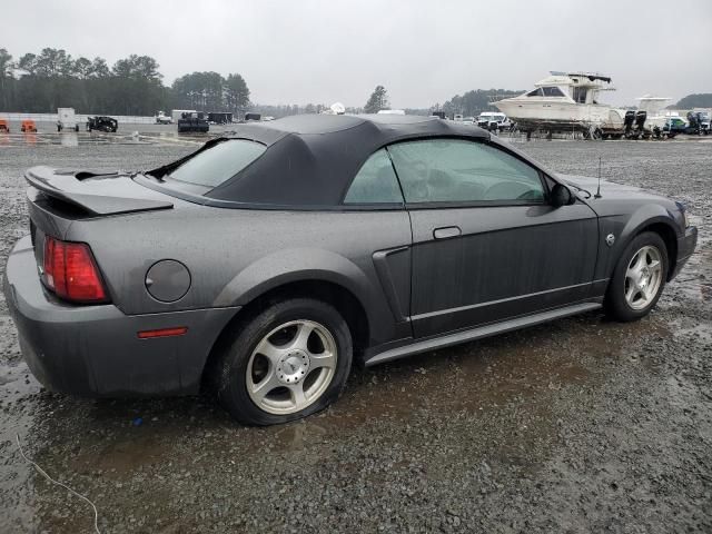 2004 Ford Mustang