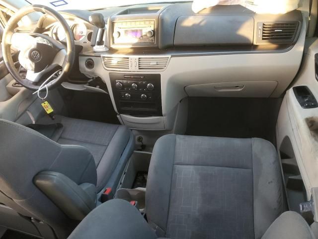 2009 Volkswagen Routan SE