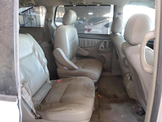 2008 Toyota Sienna XLE