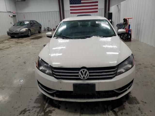 2013 Volkswagen Passat S