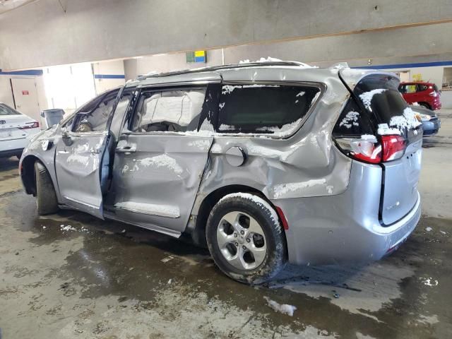 2018 Chrysler Pacifica Hybrid Limited