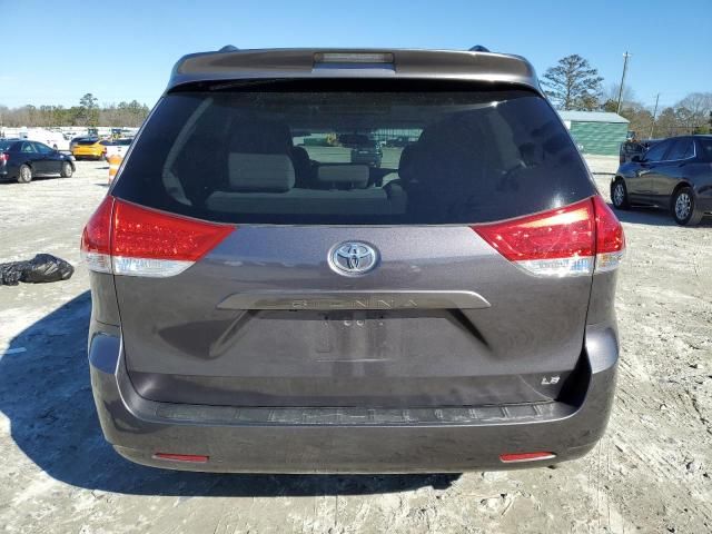 2011 Toyota Sienna LE