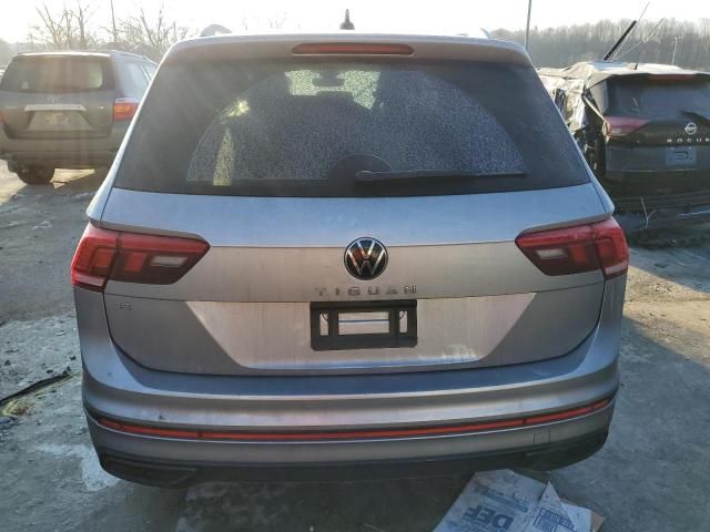 2024 Volkswagen Tiguan SE R-LINE Black