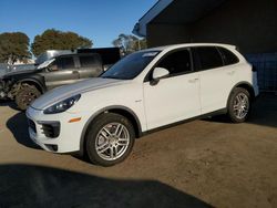 Porsche Cayenne Vehiculos salvage en venta: 2015 Porsche Cayenne