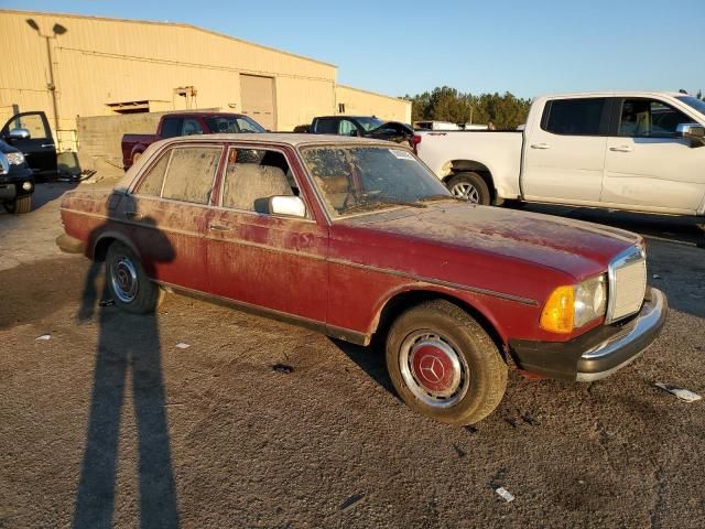 1977 Mercedes-Benz 300 D