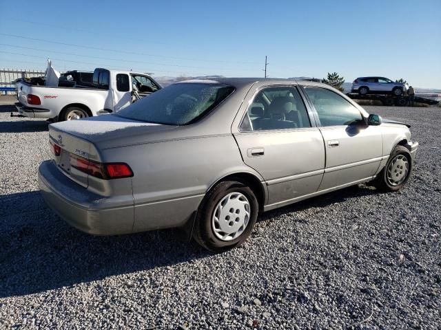 1999 Toyota Camry LE