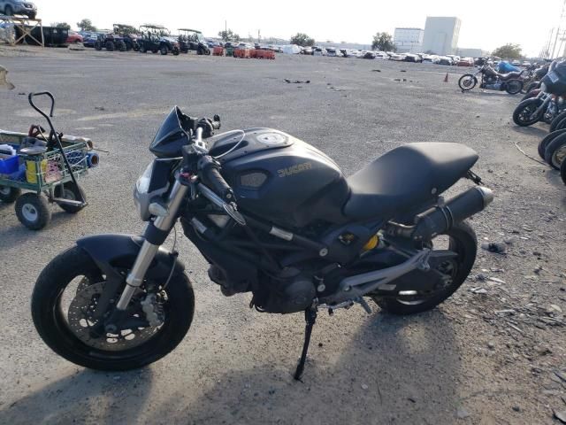 2010 Ducati Monster 696