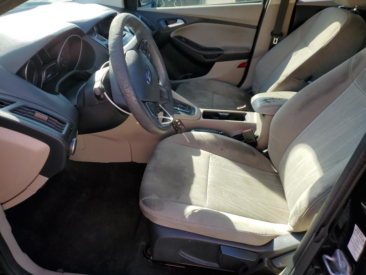 2016 Ford Focus se