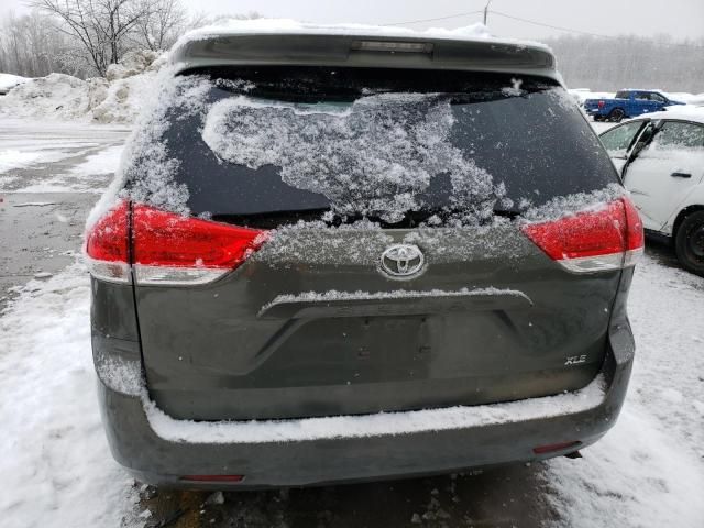 2011 Toyota Sienna XLE