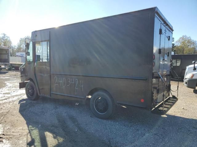 2009 Freightliner Chassis M Line WALK-IN Van