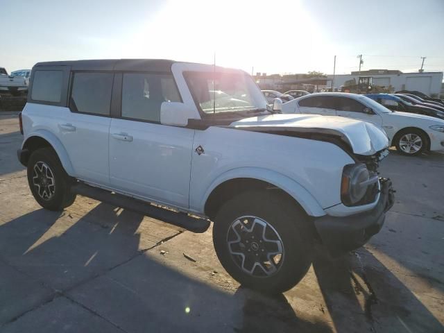 2024 Ford Bronco Outer Banks