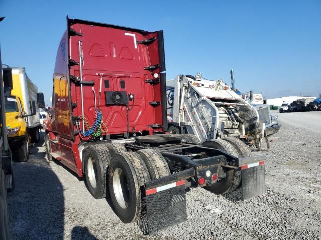 2015 Freightliner Cascadia 125