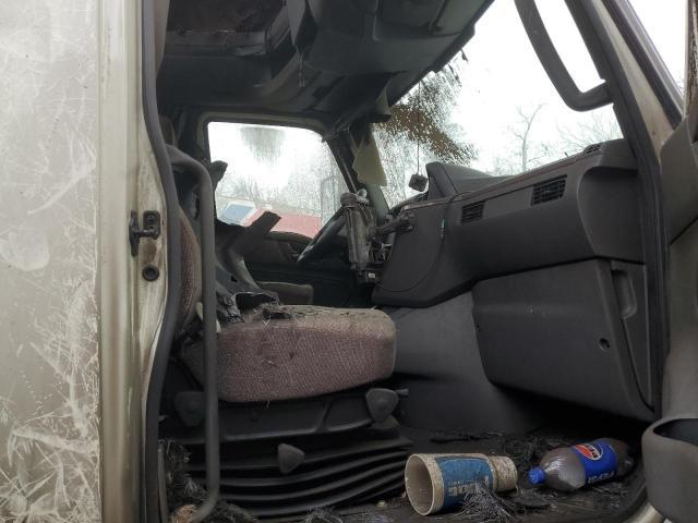 2020 International LT625
