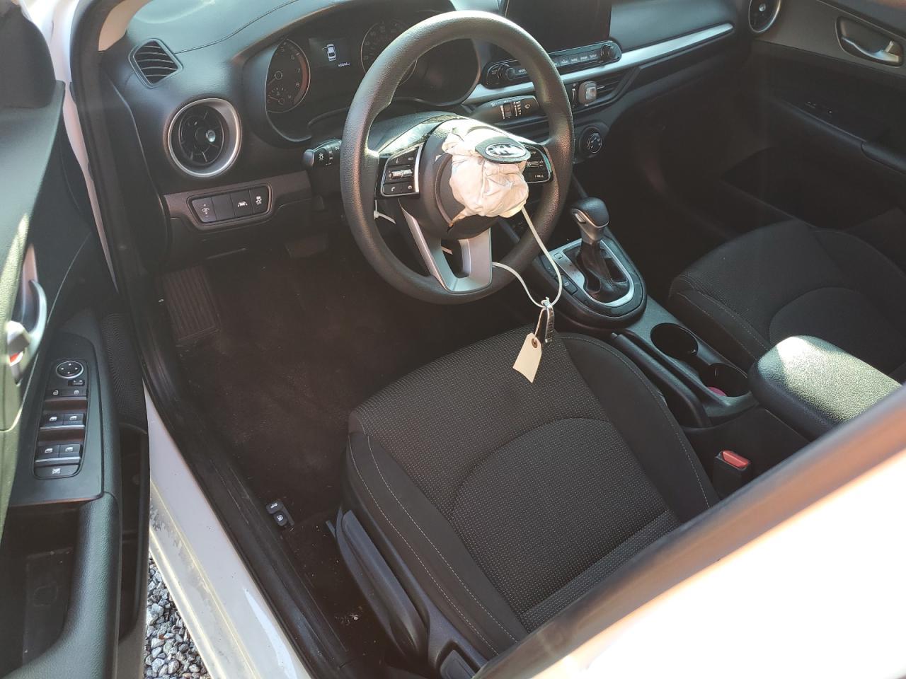 2021 KIA Forte fe